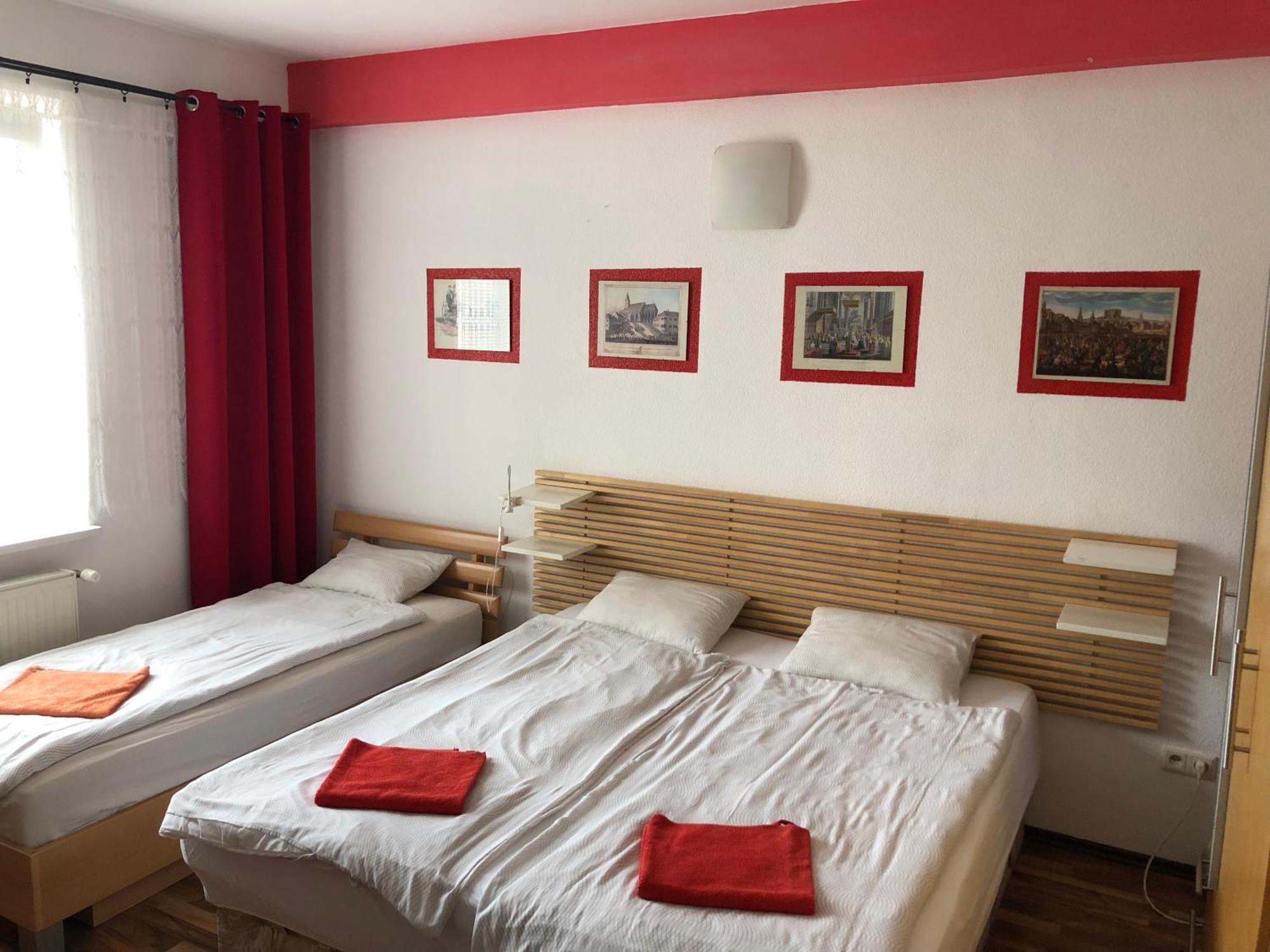 Red Apartment Pozsony Kültér fotó